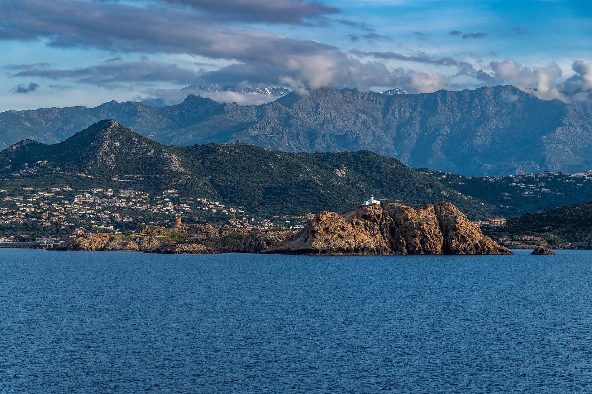 Isle of Beauty, Italian shores & Malta 