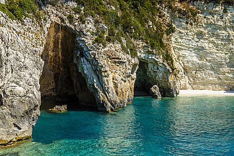 18 June 27 - Paxos