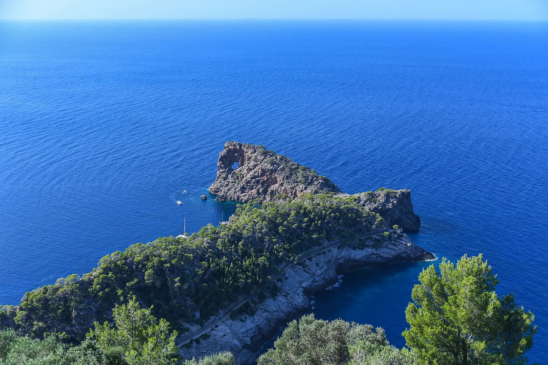 Mediterranean shores 